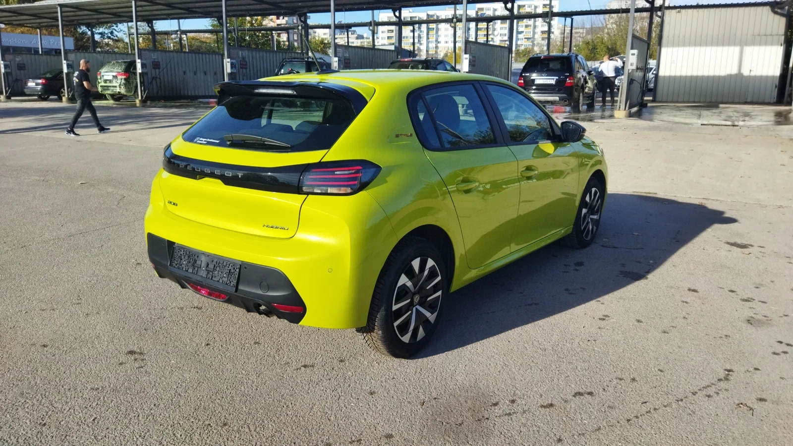 Peugeot 208 MHEV Швейцария - изображение 8