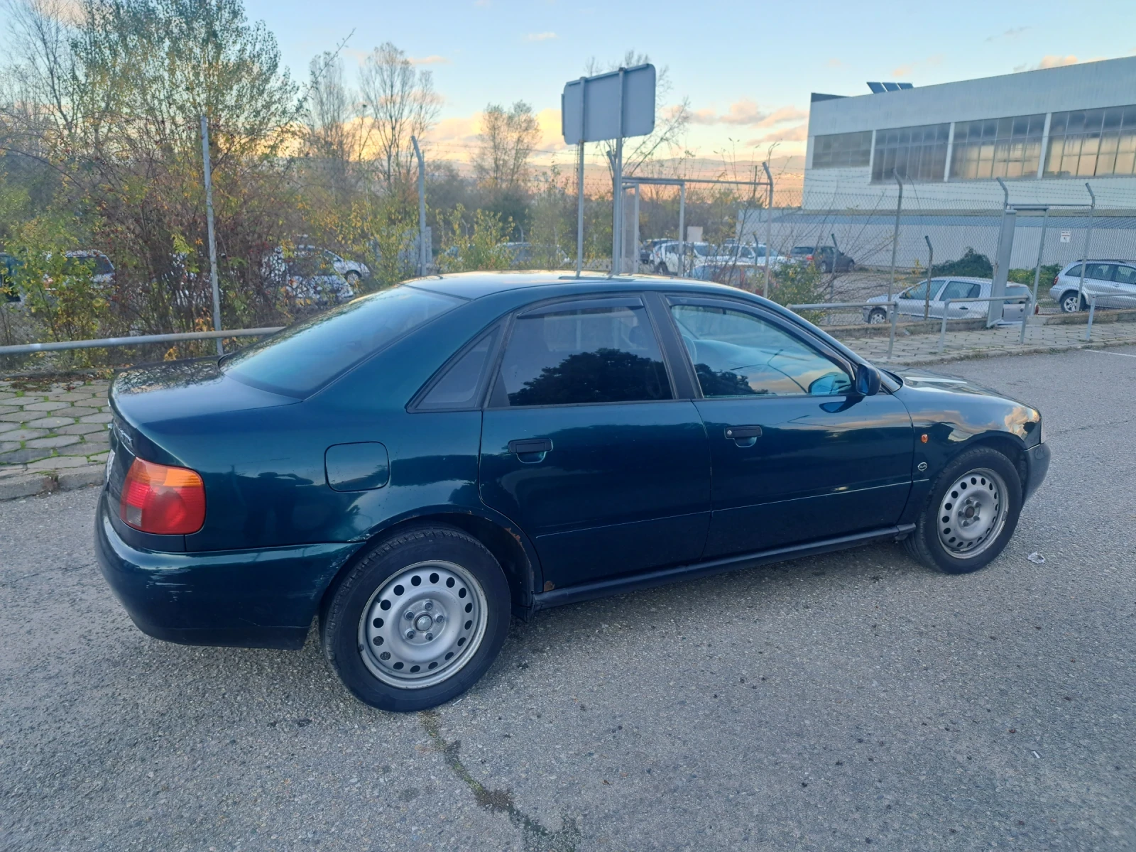 Audi A4 | Mobile.bg   3