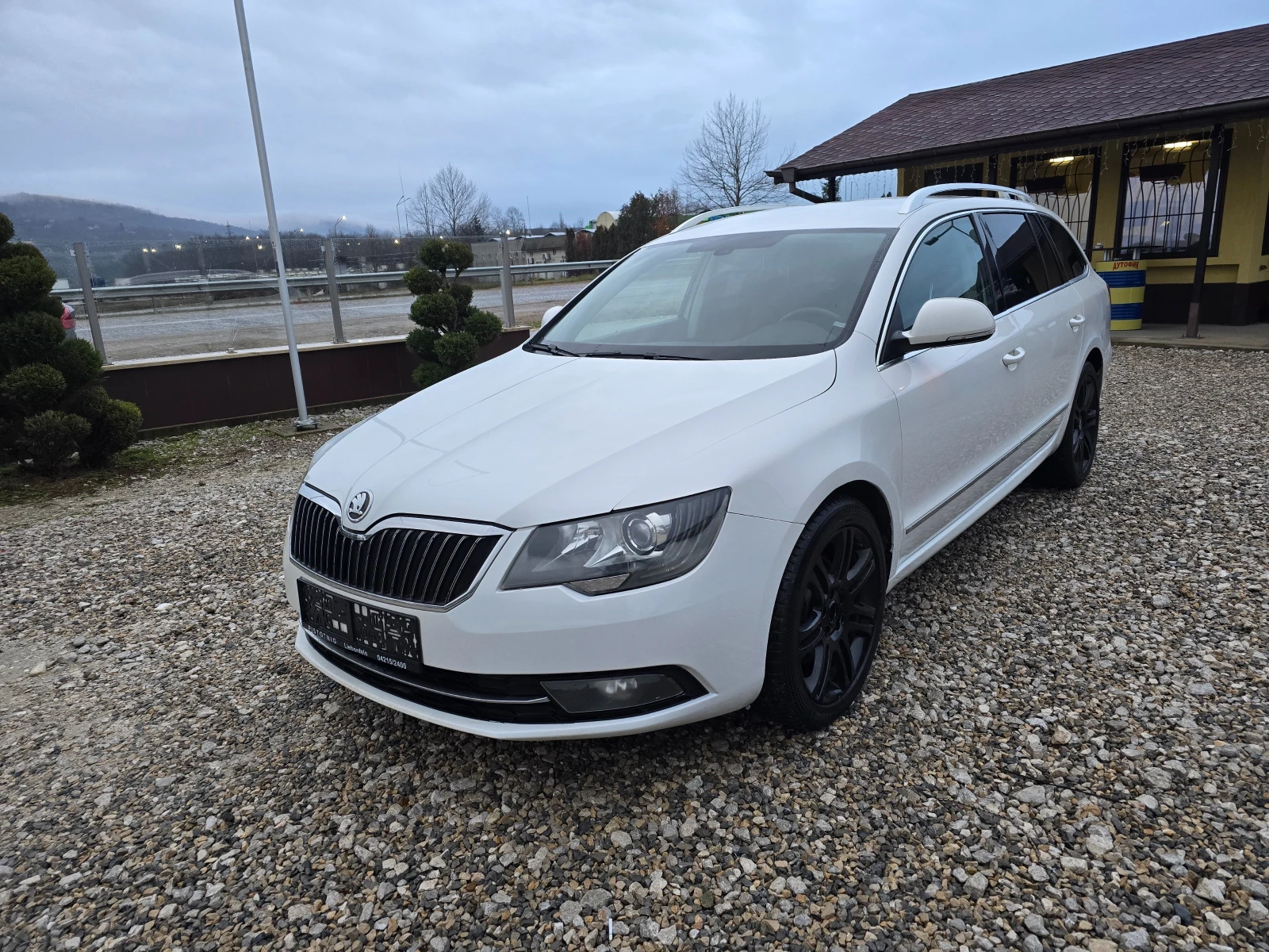 Skoda Superb 2.0 TDI 140KS KLIMATRON | Mobile.bg � ����������� 1