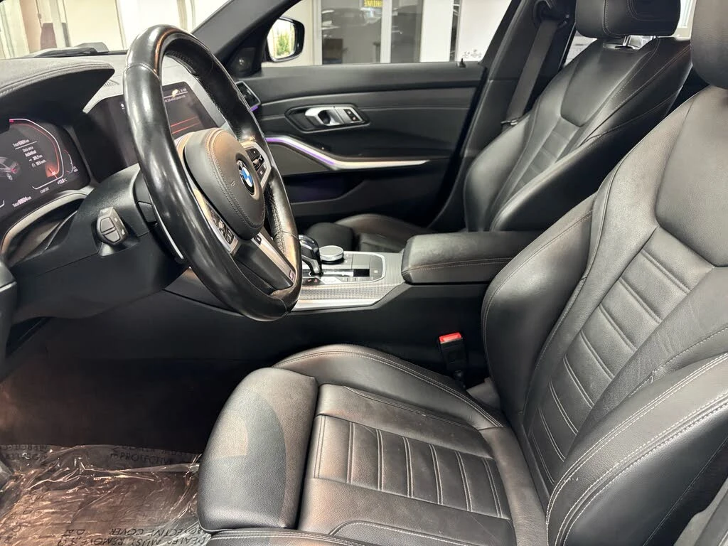 BMW 330 MPACK* CUSTOMIZED* DISTRONIC* HUD* HARMAN/KARDON - изображение 10