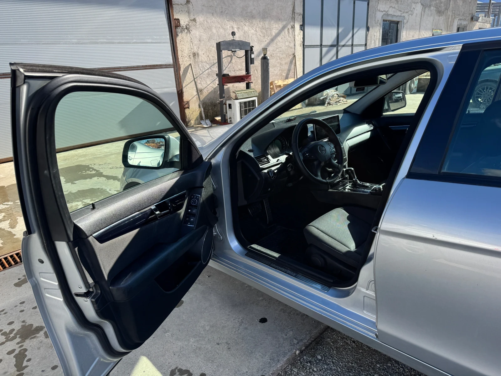 Mercedes-Benz C 220 646 �����* AUTOMATIC* LED*  | Mobile.bg � ����������� 8