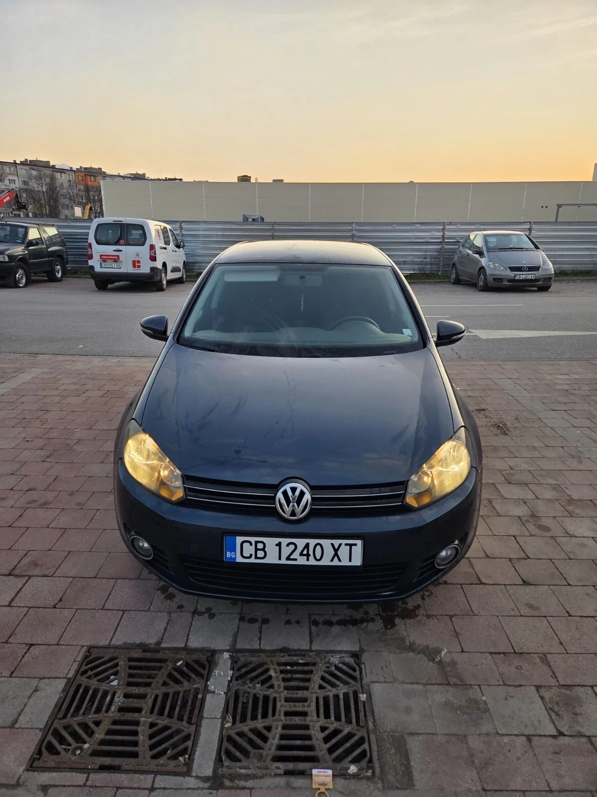 VW Golf, снимка 2 - Автомобили и джипове - 53808874