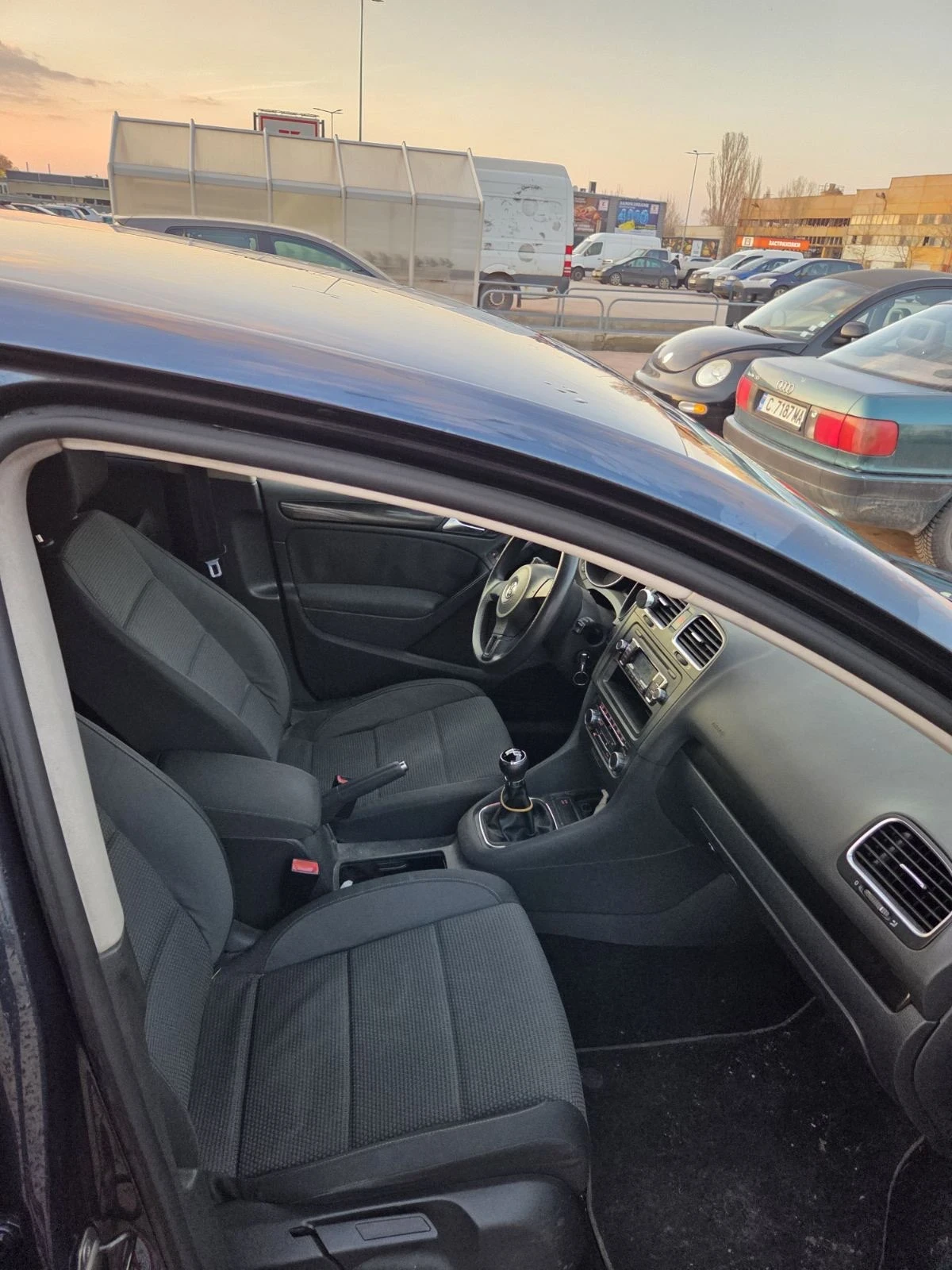 VW Golf, снимка 7 - Автомобили и джипове - 53808874