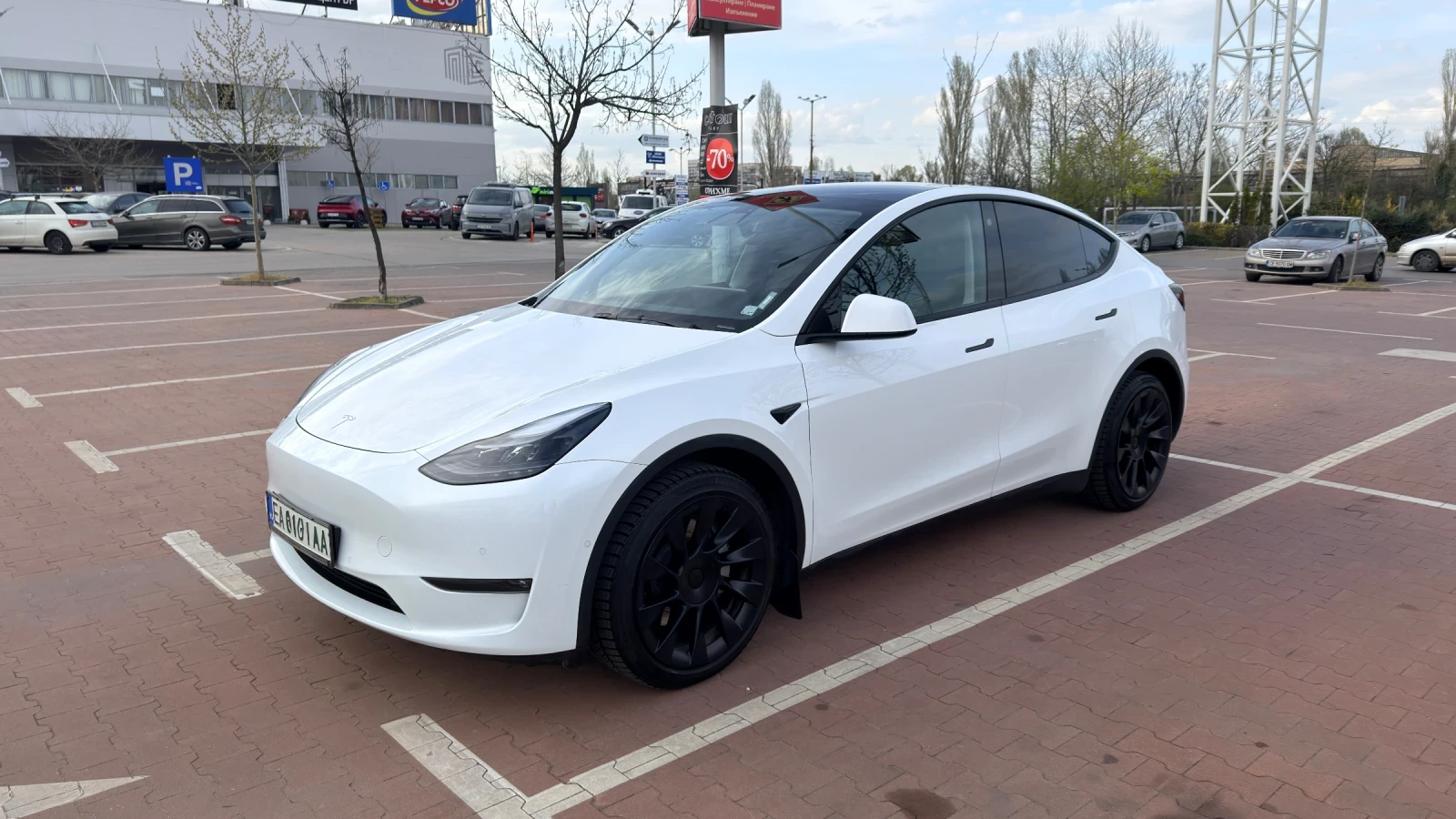 Tesla Model Y Long Range, снимка 2 - Автомобили и джипове - 54226006