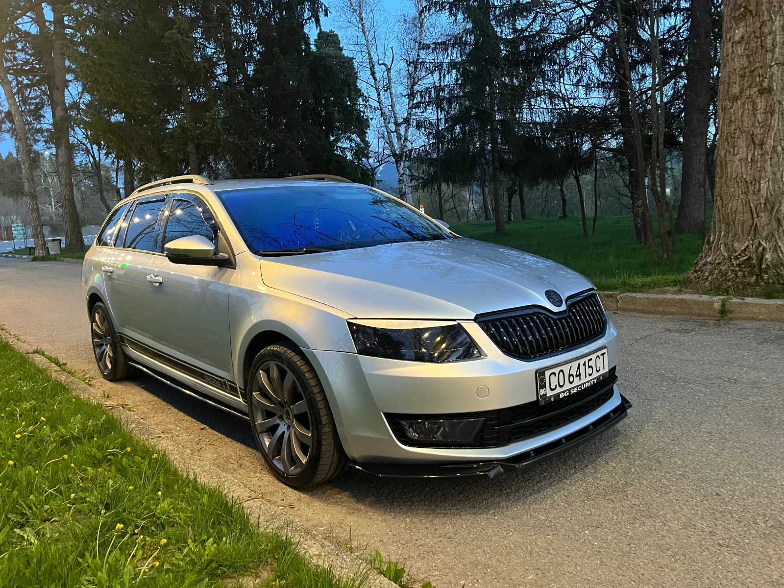 Skoda Octavia, снимка 10 - Автомобили и джипове - 54335841