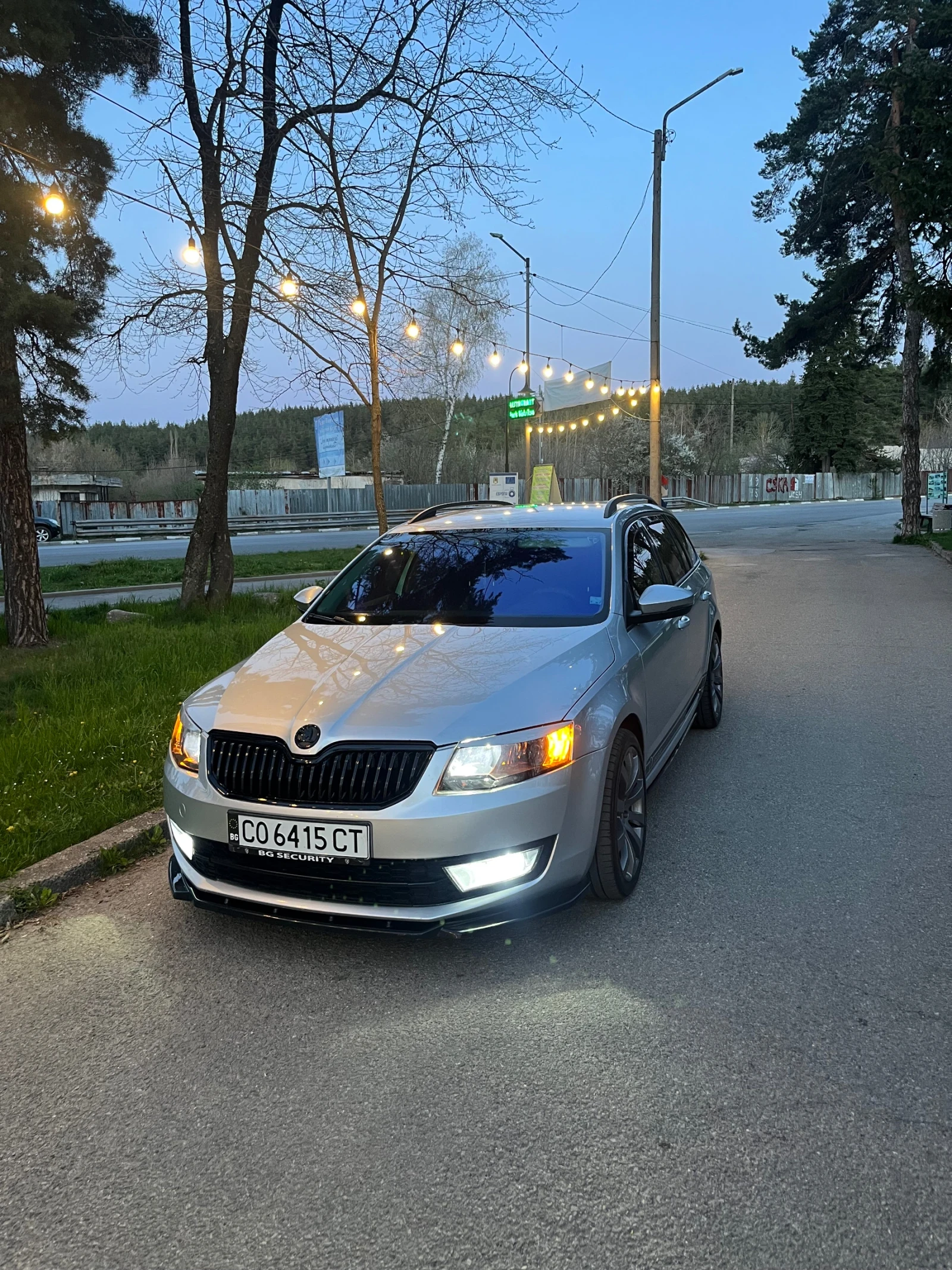 Skoda Octavia, снимка 2 - Автомобили и джипове - 54335841