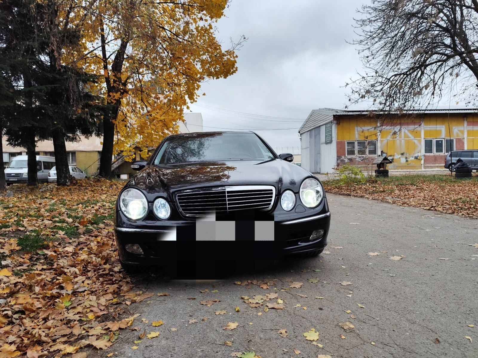 Mercedes-Benz E 500, снимка 2 - Автомобили и джипове - 54580808
