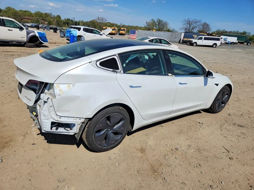 Tesla Model 3, снимка 3 - Автомобили и джипове - 54818791