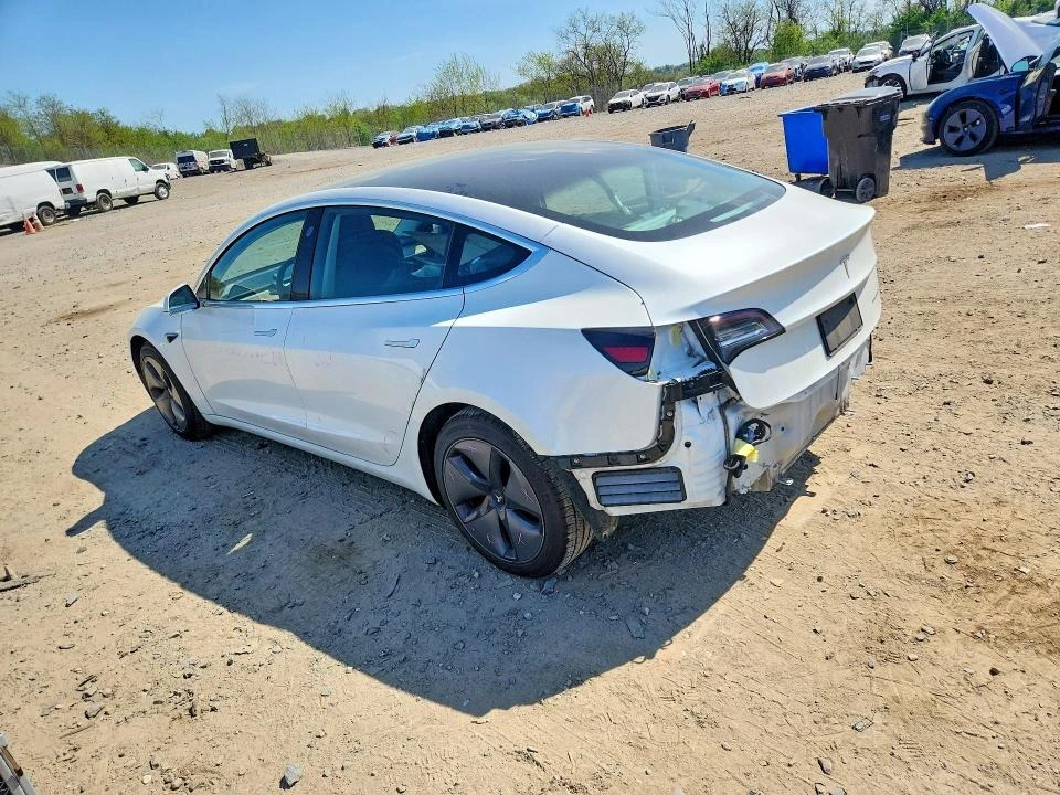 Tesla Model 3, снимка 2 - Автомобили и джипове - 54818791