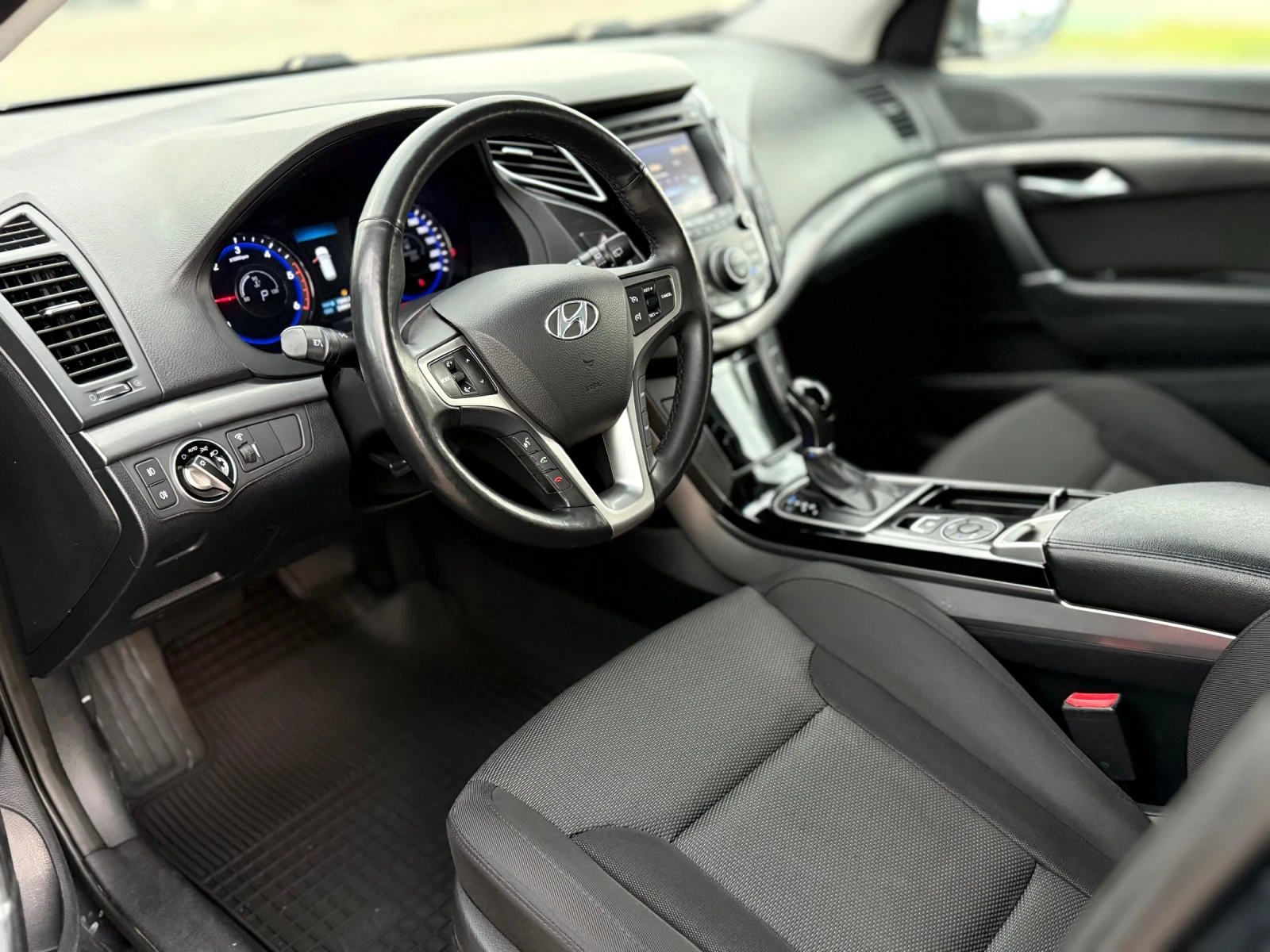 Hyundai I40 1.7CRDI* 136��* AVTOMAT* PODGREV* KEYLESS*  | Mobile.bg � ����������� 7