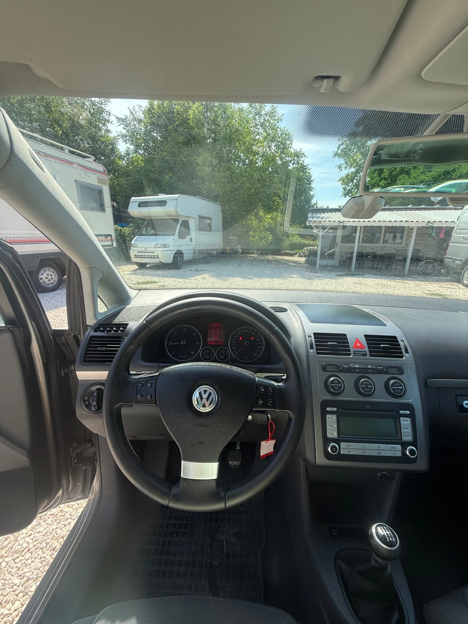 VW Touran VW Touran 1.9tdi 105hp, снимка 9 - Автомобили и джипове - 55212257