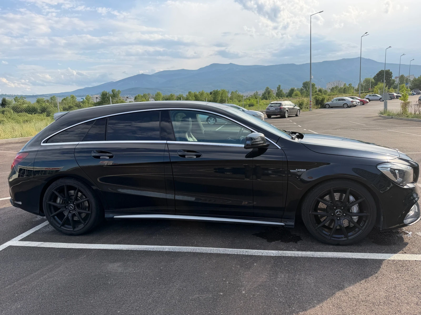 Mercedes-Benz CLA 45 AMG Shooting Brake, снимка 3 - Автомобили и джипове - 55377313