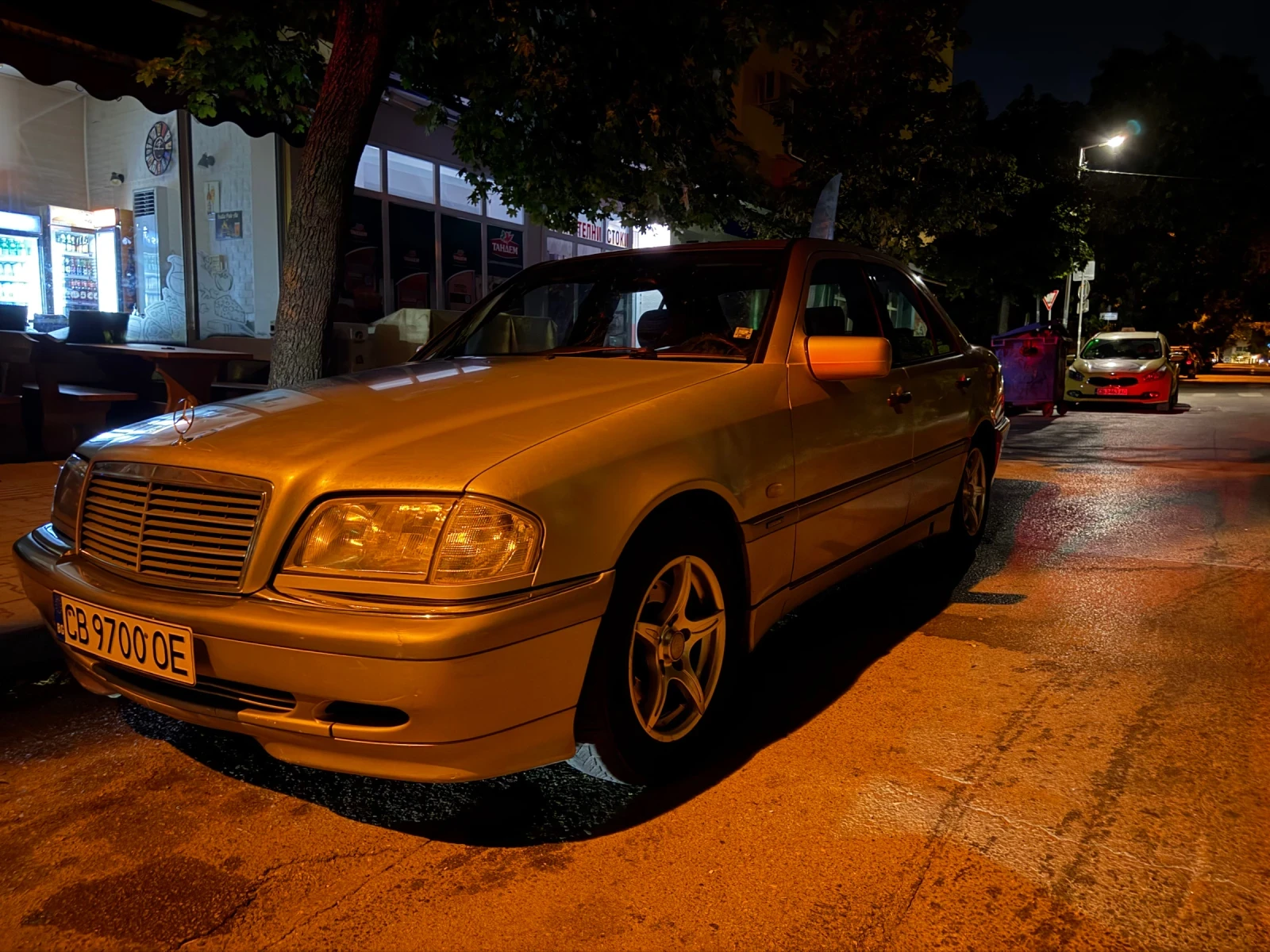 Mercedes-Benz C 200