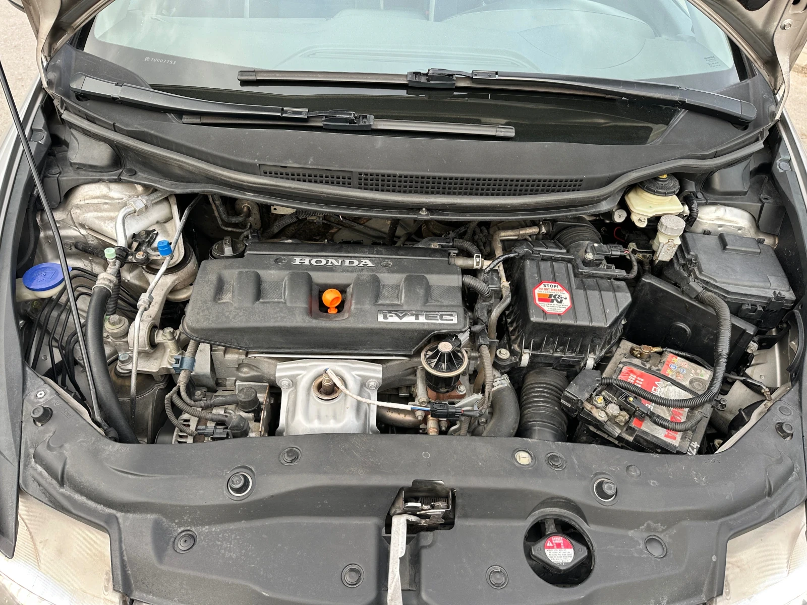 Honda Civic 1.8i - РЕАЛНИ КИЛОМЕТРИ - УНИКАТ, снимка 16 - Автомобили и джипове - 56158473