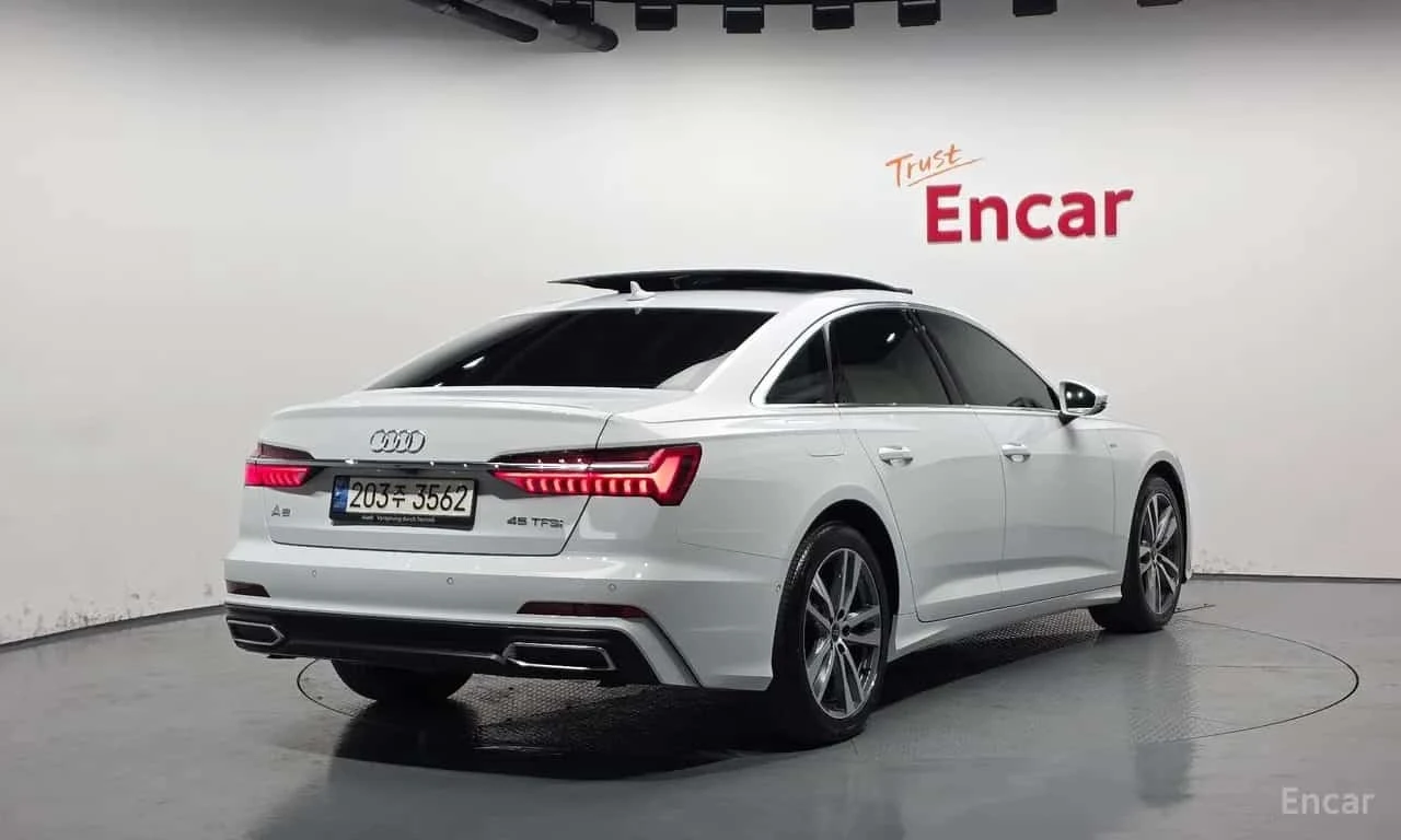 Audi A6 * 45 TFSI Premium * КРАЙНА ЦЕНА ДО БЪЛГАРИЯ, снимка 2 - Автомобили и джипове - 56270770
