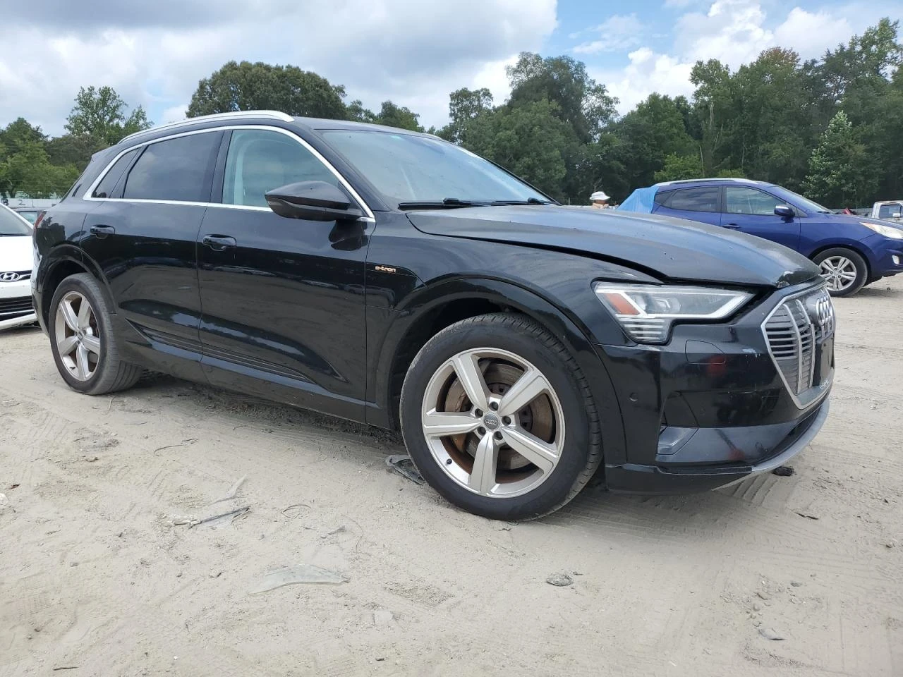 Audi E-Tron * E-TRON* PREMIUM* PLUS* , снимка 3 - Автомобили и джипове - 56422345