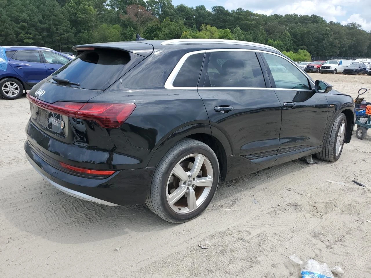 Audi E-Tron * E-TRON* PREMIUM* PLUS* , снимка 4 - Автомобили и джипове - 56422345