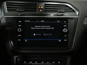 VW Tiguan * АВТО КРЕДИТ* ЦЕНА ДО БГ * СЕРВИЗНА ИСТОРИЯ *  - 50999 лв. / 26075.37 € - 64085568 16