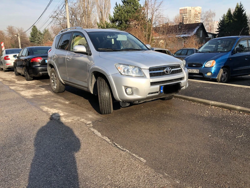 Toyota Rav4, снимка 2 - Автомобили и джипове - 47354785