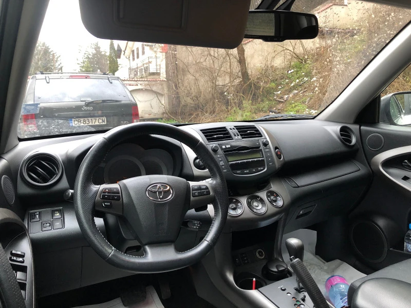 Toyota Rav4, снимка 14 - Автомобили и джипове - 47354785