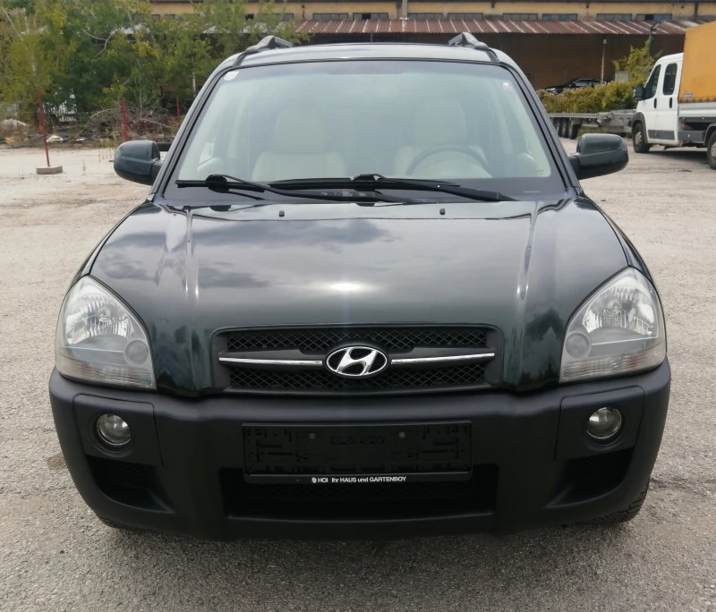 Hyundai Tucson 2.0 CRDI 4x4 140 к.с, снимка 3 - Автомобили и джипове - 47385152