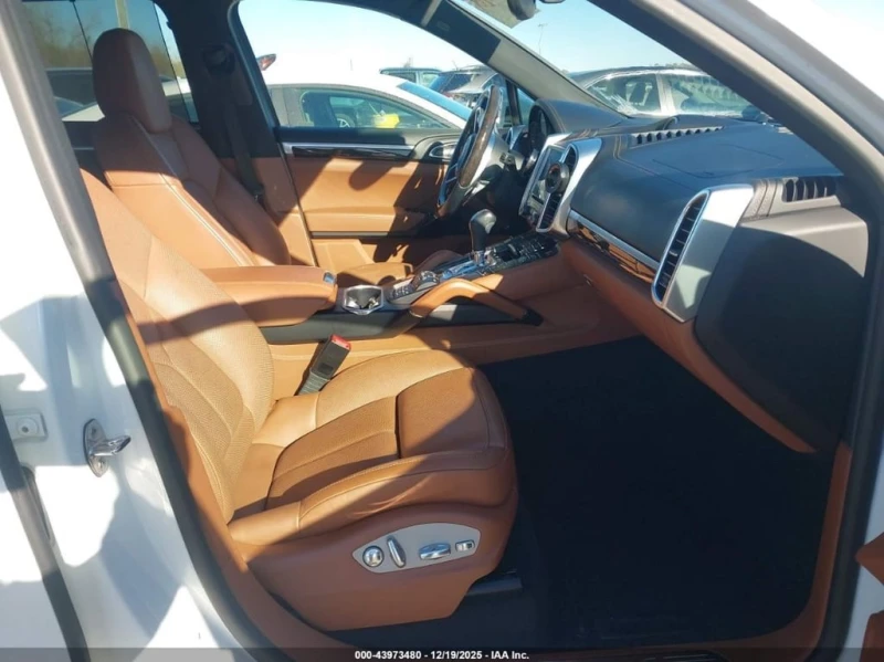 Porsche Cayenne * S * CARFAX * БЕЗ ПЪРВОНАЧАЛНА ВНОСКА, снимка 5 - Автомобили и джипове - 53047049