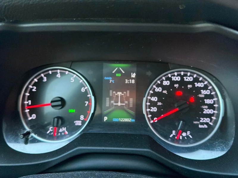 Toyota Rav4 XLE  CARFAX, снимка 8 - Автомобили и джипове - 53073645