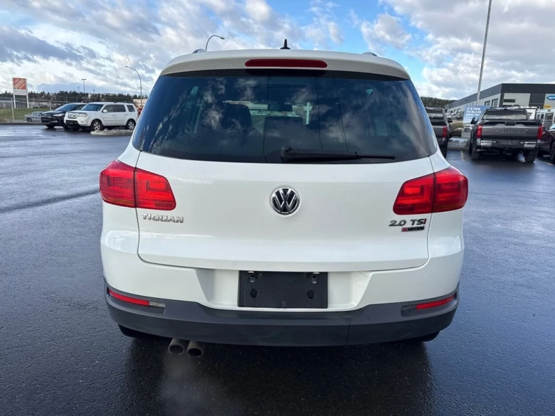 VW Tiguan * Wolfsburg Edition * CARFAX * ЦЕНА ДО БГ, снимка 4 - Автомобили и джипове - 53383937
