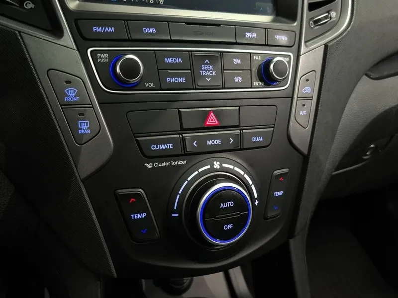 Hyundai Santa fe 2.0 2Wd Premium, снимка 17 - Автомобили и джипове - 53956461