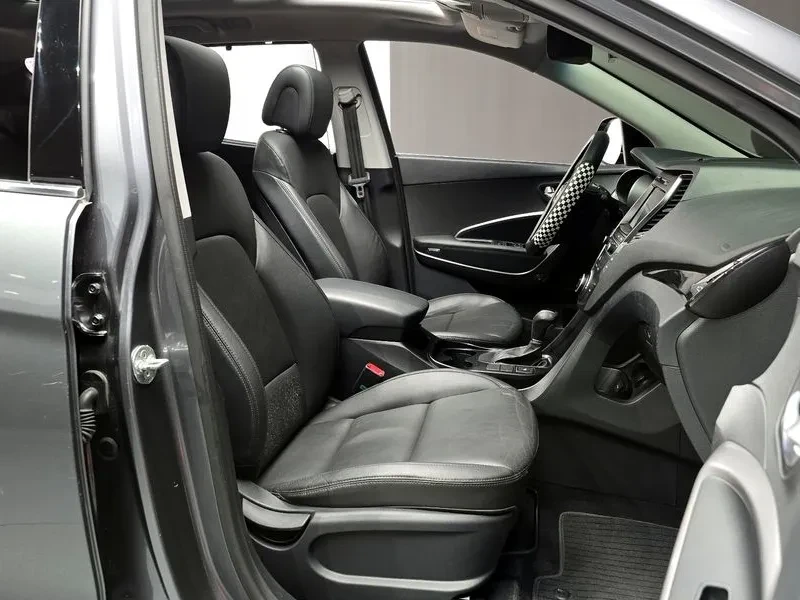 Hyundai Santa fe 2.0 2Wd Premium, снимка 10 - Автомобили и джипове - 53956461