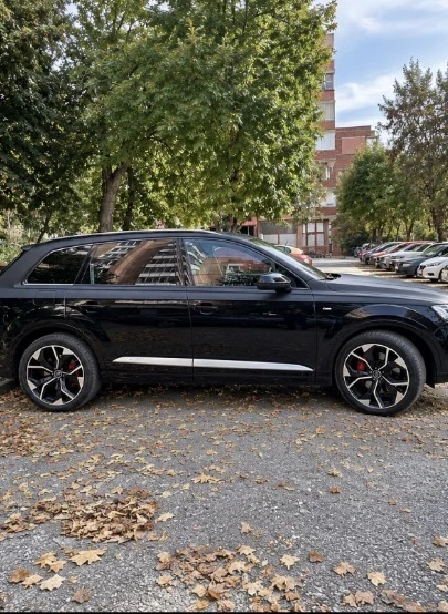 Audi Q7, снимка 6 - Автомобили и джипове - 56580005