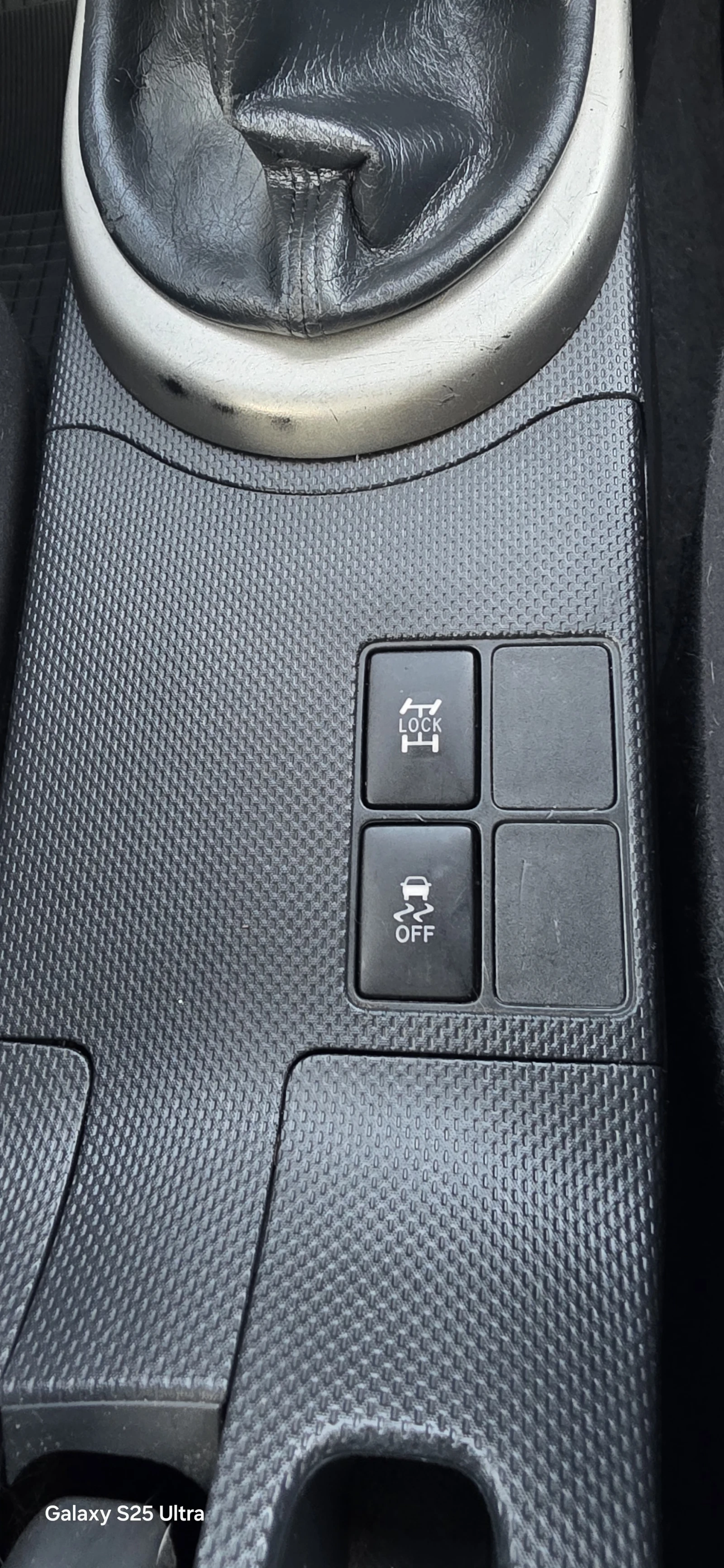 Toyota Urban Cruiser 1.4 $ D4D $ 4x4 $ klima $ | Mobile.bg   12