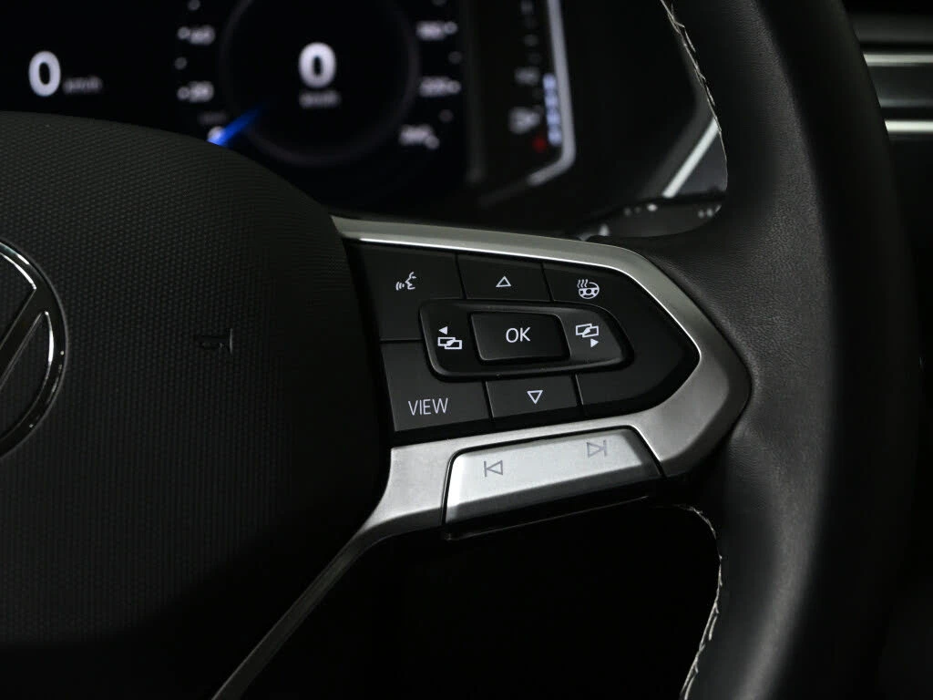 VW Tiguan *  *    *   *  | Mobile.bg   13