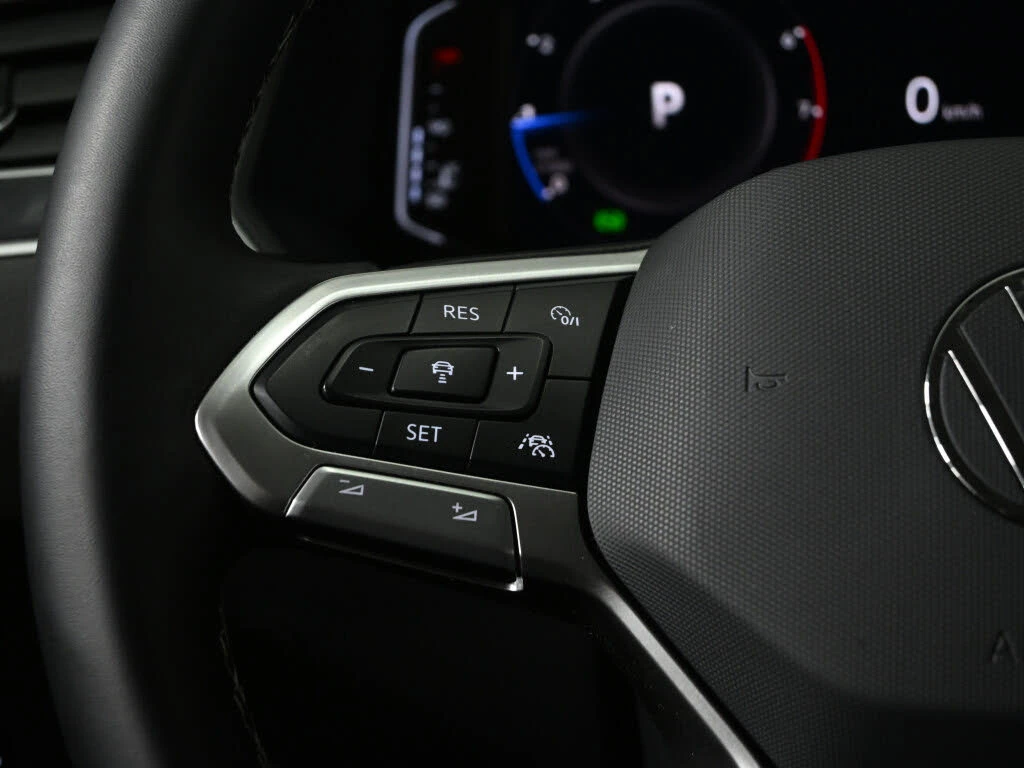 VW Tiguan *  *    *   *  | Mobile.bg   12