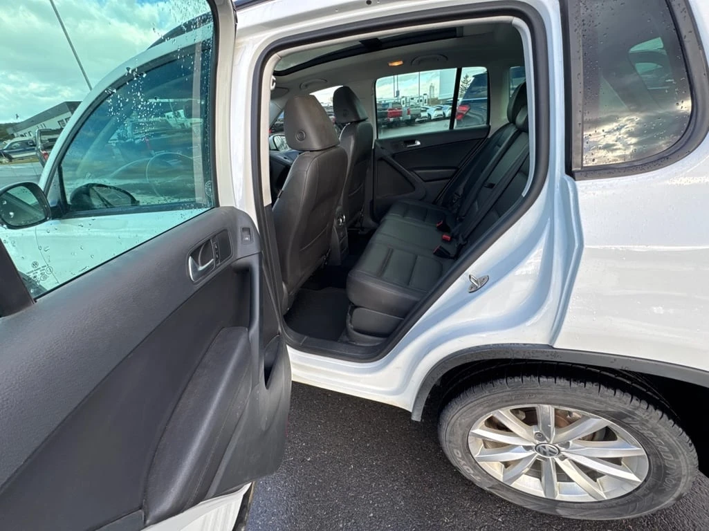 VW Tiguan * Wolfsburg Edition * CARFAX * ���� �� �� | Mobile.bg � ����������� 12