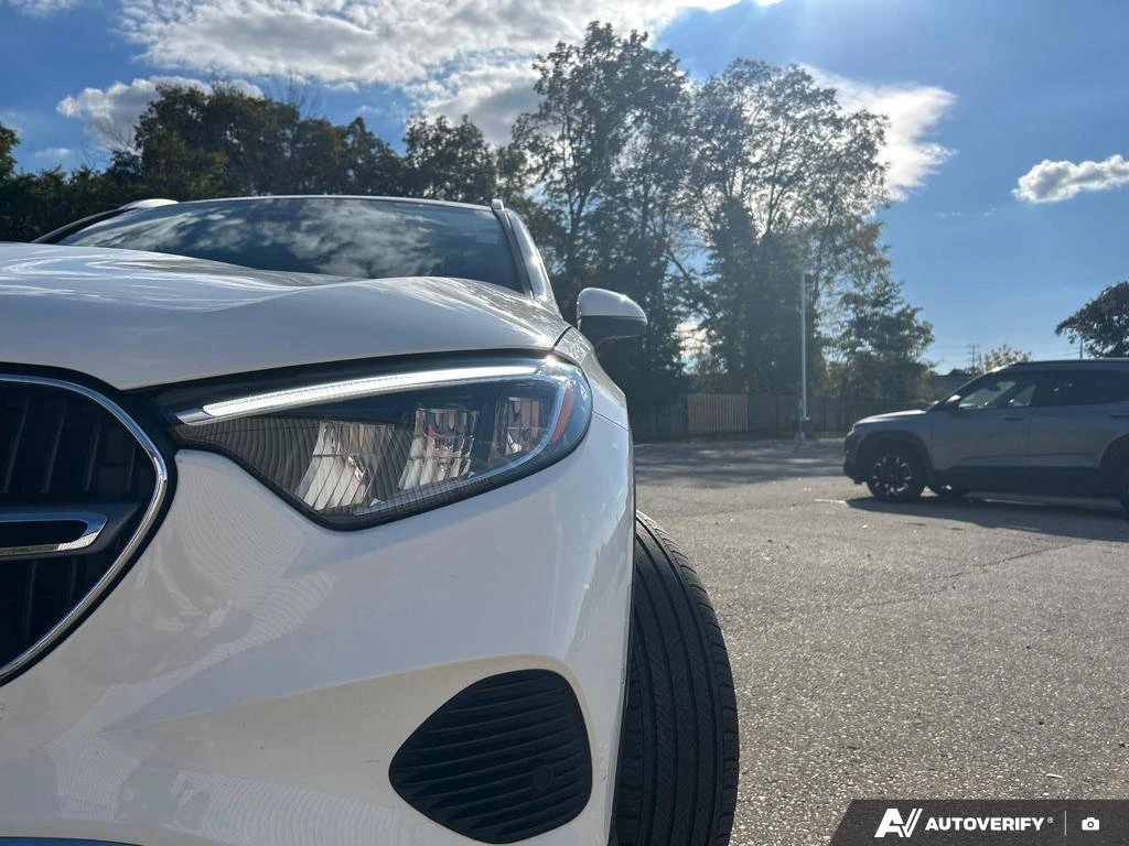 Mercedes-Benz GLC 300 4MATIC * Keyless * Heated Seats * Camera - изображение 8