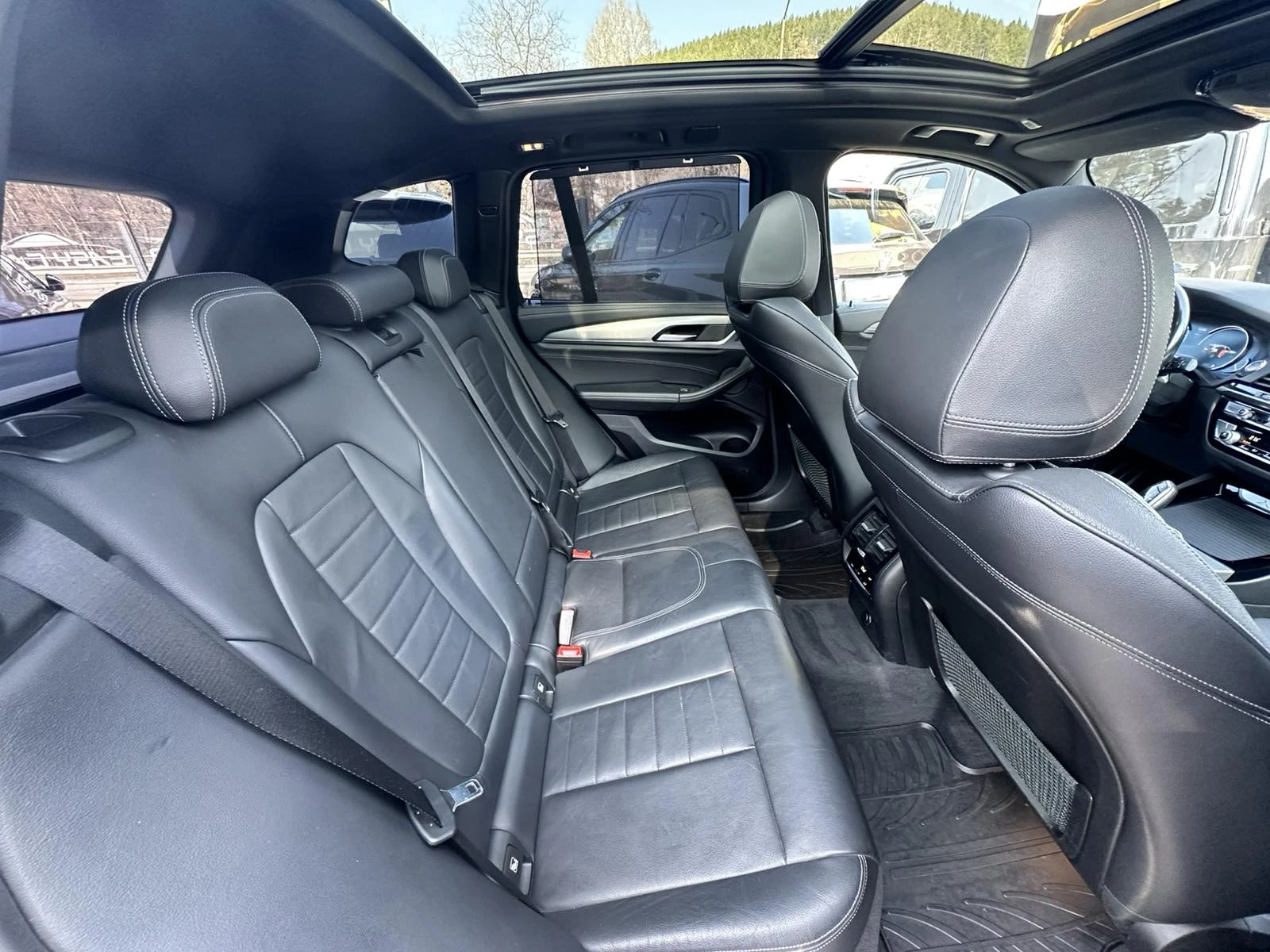 BMW X3 3.0.D xDrive /PANO/HUD/Harman Kardon/, снимка 17 - Автомобили и джипове - 53765028