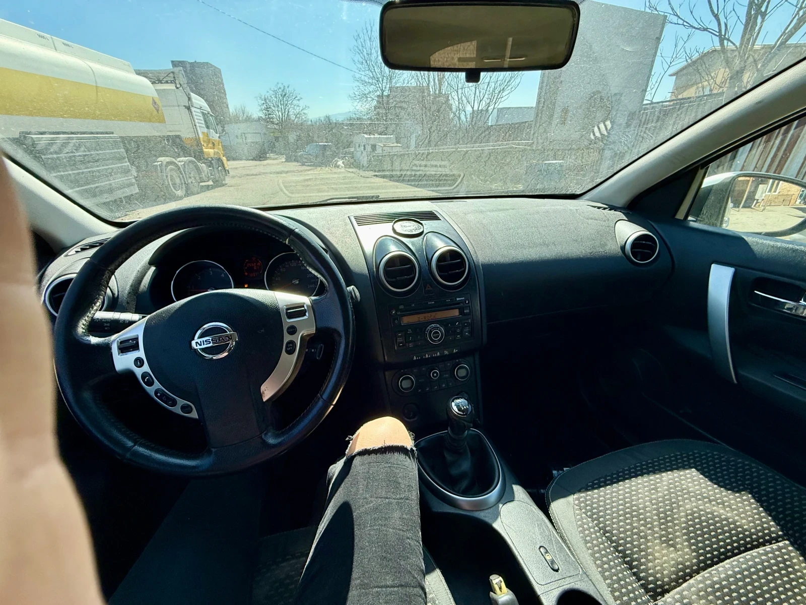 Nissan Qashqai, снимка 5 - Автомобили и джипове - 53923660