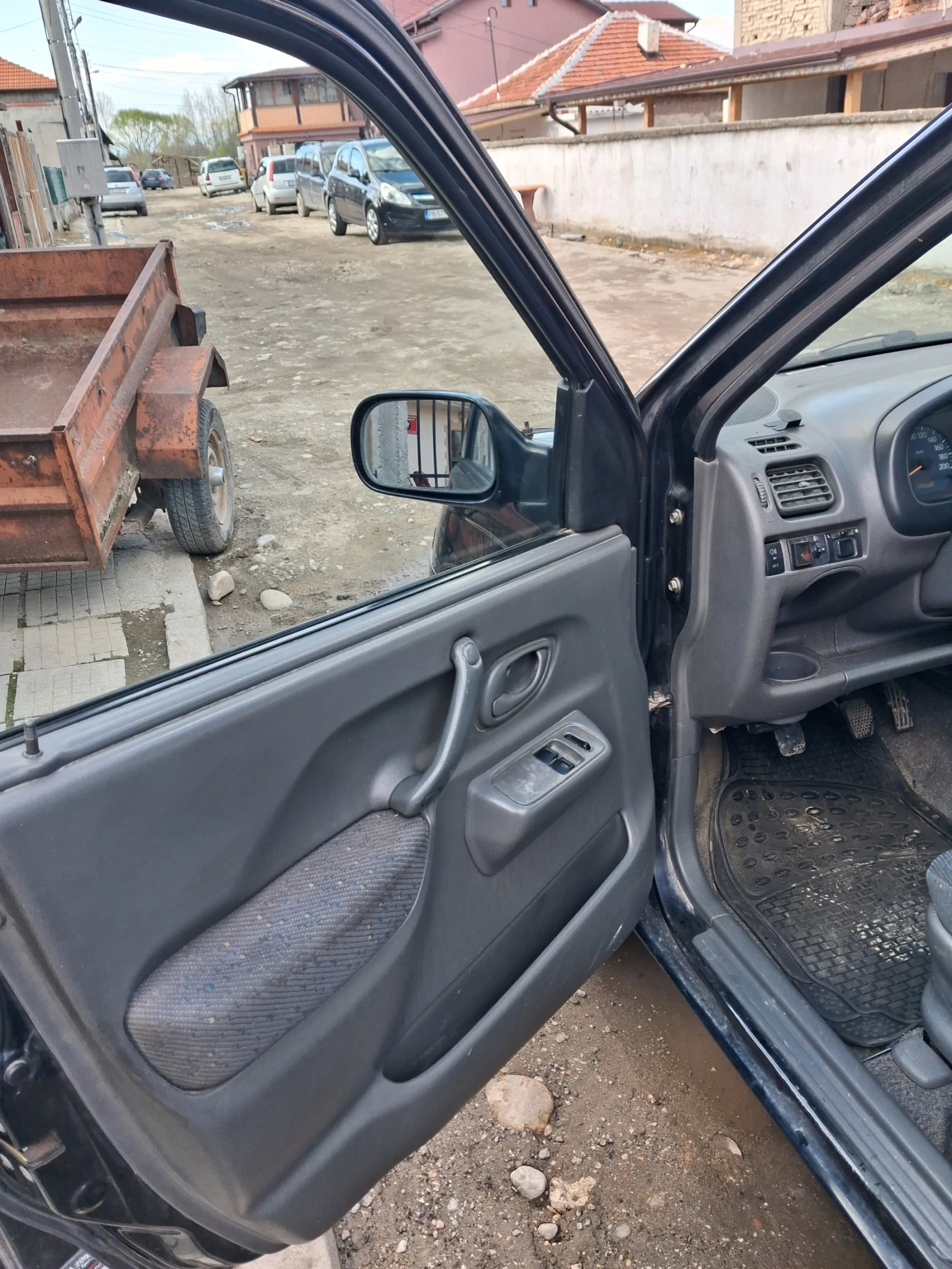 Suzuki Ignis Гас бензин, снимка 10 - Автомобили и джипове - 54100486