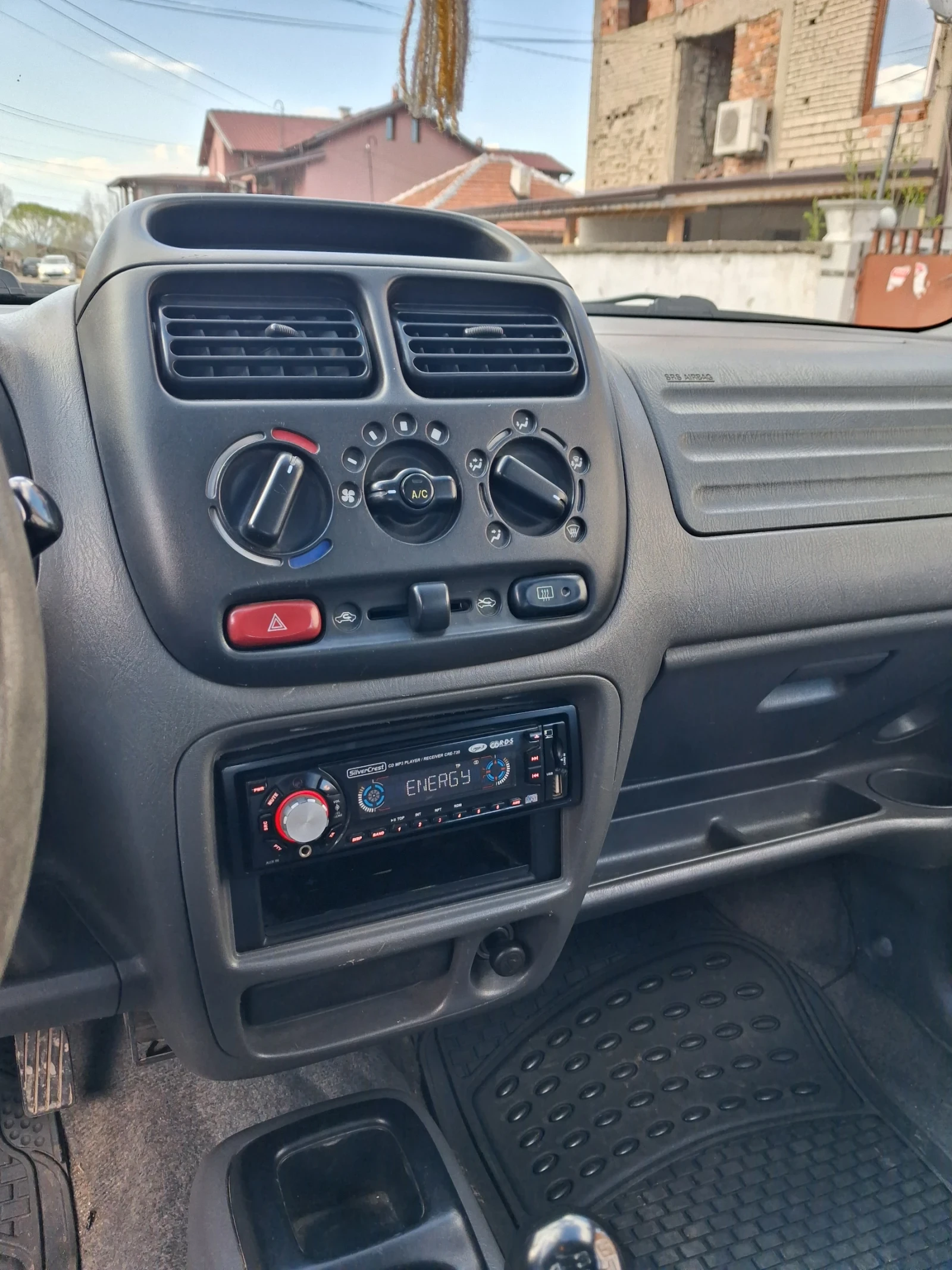 Suzuki Ignis Гас бензин, снимка 13 - Автомобили и джипове - 54100486