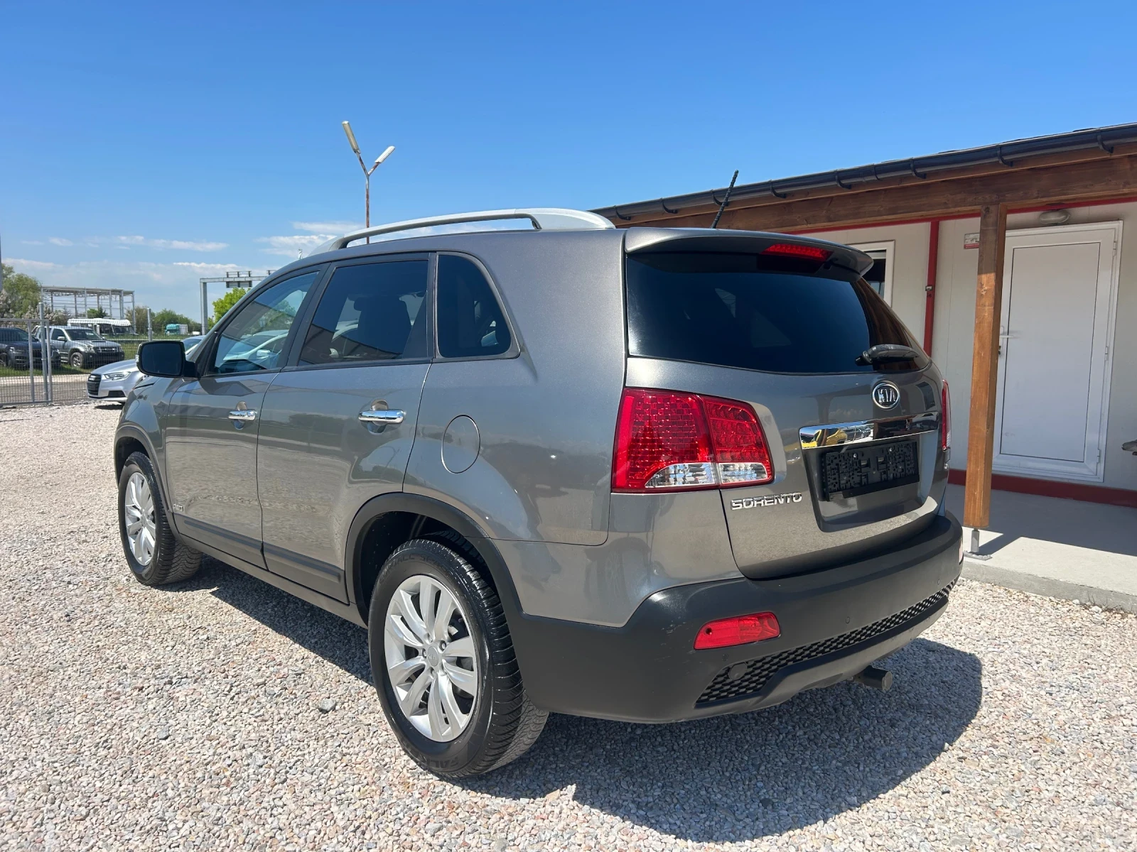 Kia Sorento * 2.2* crdi* 197к.с* 4x4* NAVI* , снимка 4 - Автомобили и джипове - 54421896