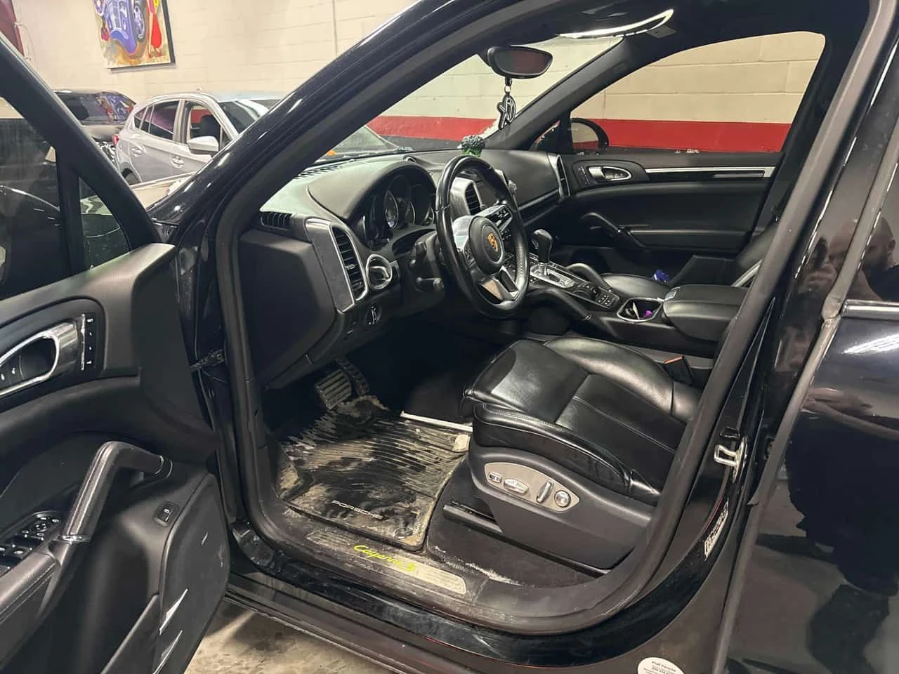 Porsche Cayenne * S E Hybrid * PANO* KEYLESS* ПОДГРЕВ* , снимка 5 - Автомобили и джипове - 54427934