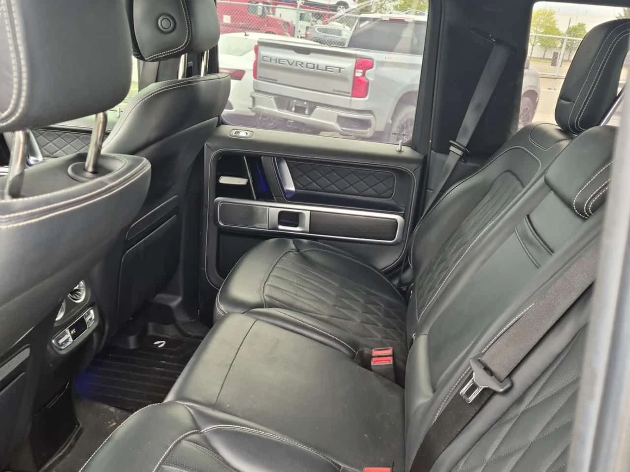 Mercedes-Benz G 63 AMG * CARFAX * АВТОКРЕДИТ БЕЗ ПЪРВОНАЧАЛНА ВНОСКА * , снимка 13 - Автомобили и джипове - 54605984
