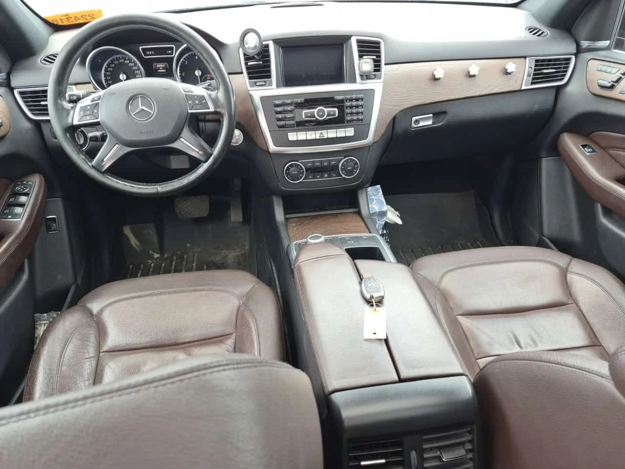 Mercedes-Benz ML 350 BLUETEC/CARFAX/ПОДГРЕВ/ПАНОРАМА/ПАМЕТ/360/, снимка 9 - Автомобили и джипове - 54753018