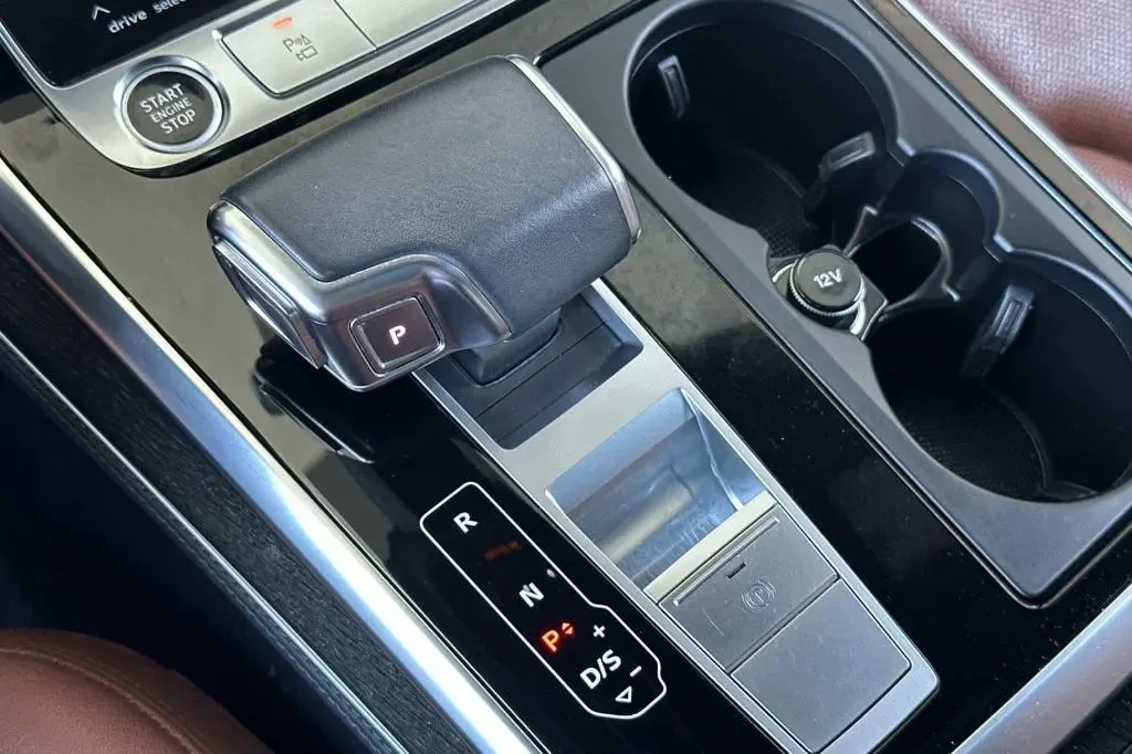 Audi Q7 Prestige 55 TFSI, снимка 15 - Автомобили и джипове - 54811228