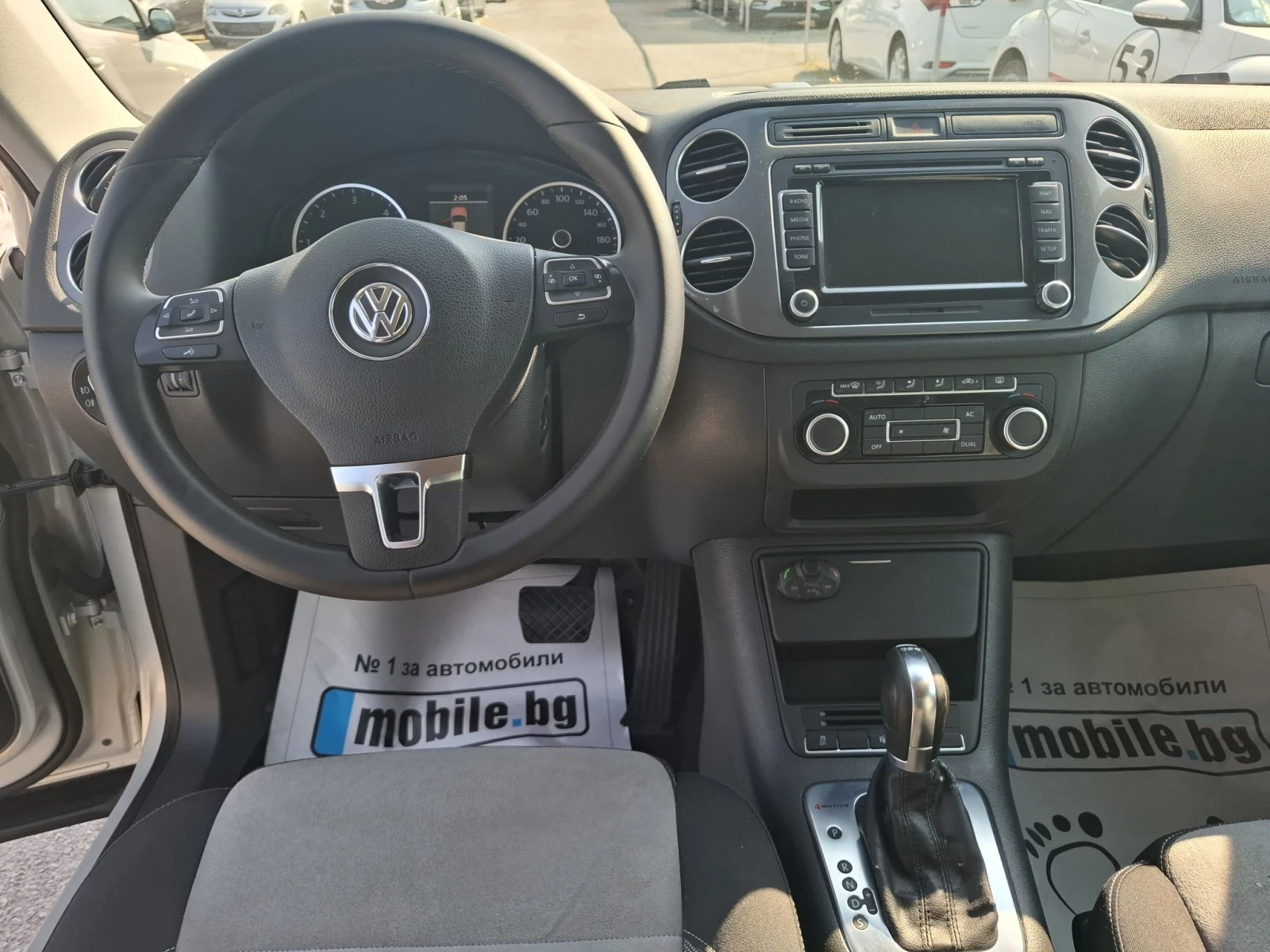 VW Tiguan 2, 0TDI-140ps, Navi, Automat, Higline, 4x4, снимка 9 - Автомобили и джипове - 55702031