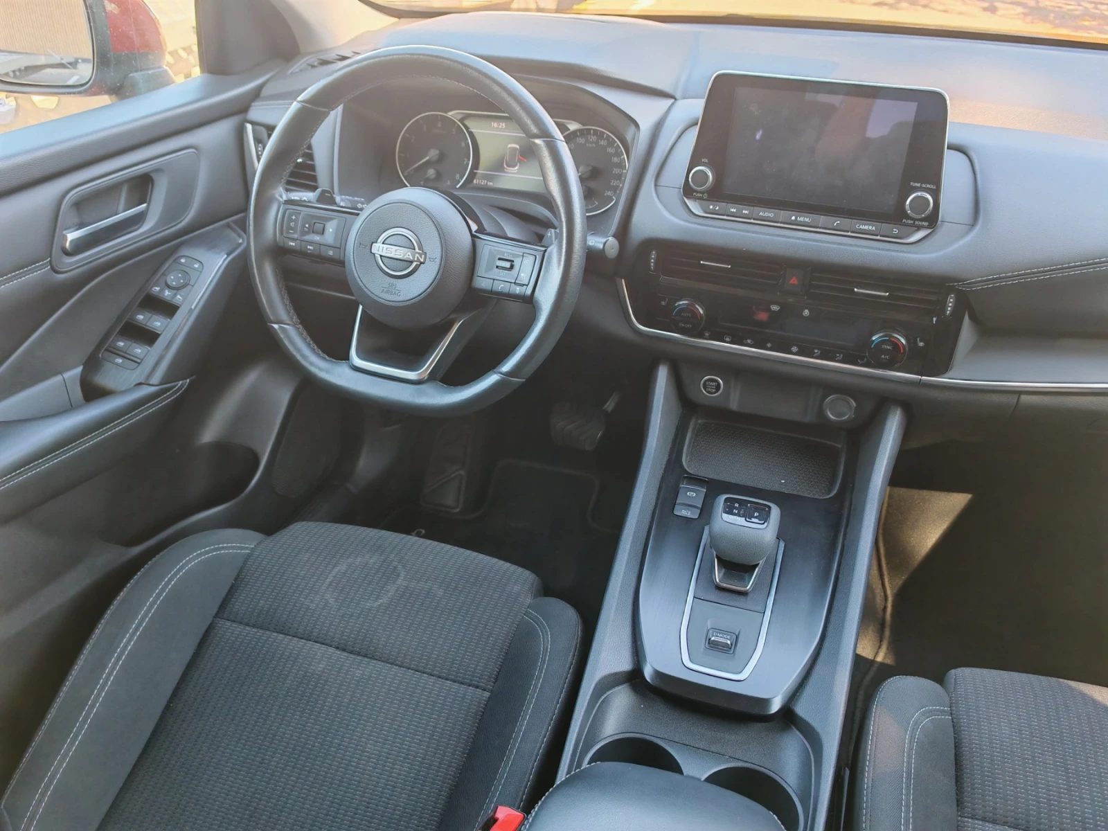 Nissan Qashqai 2390Евро за получаване, 1.3TCe автоматик, снимка 10 - Автомобили и джипове - 55735157