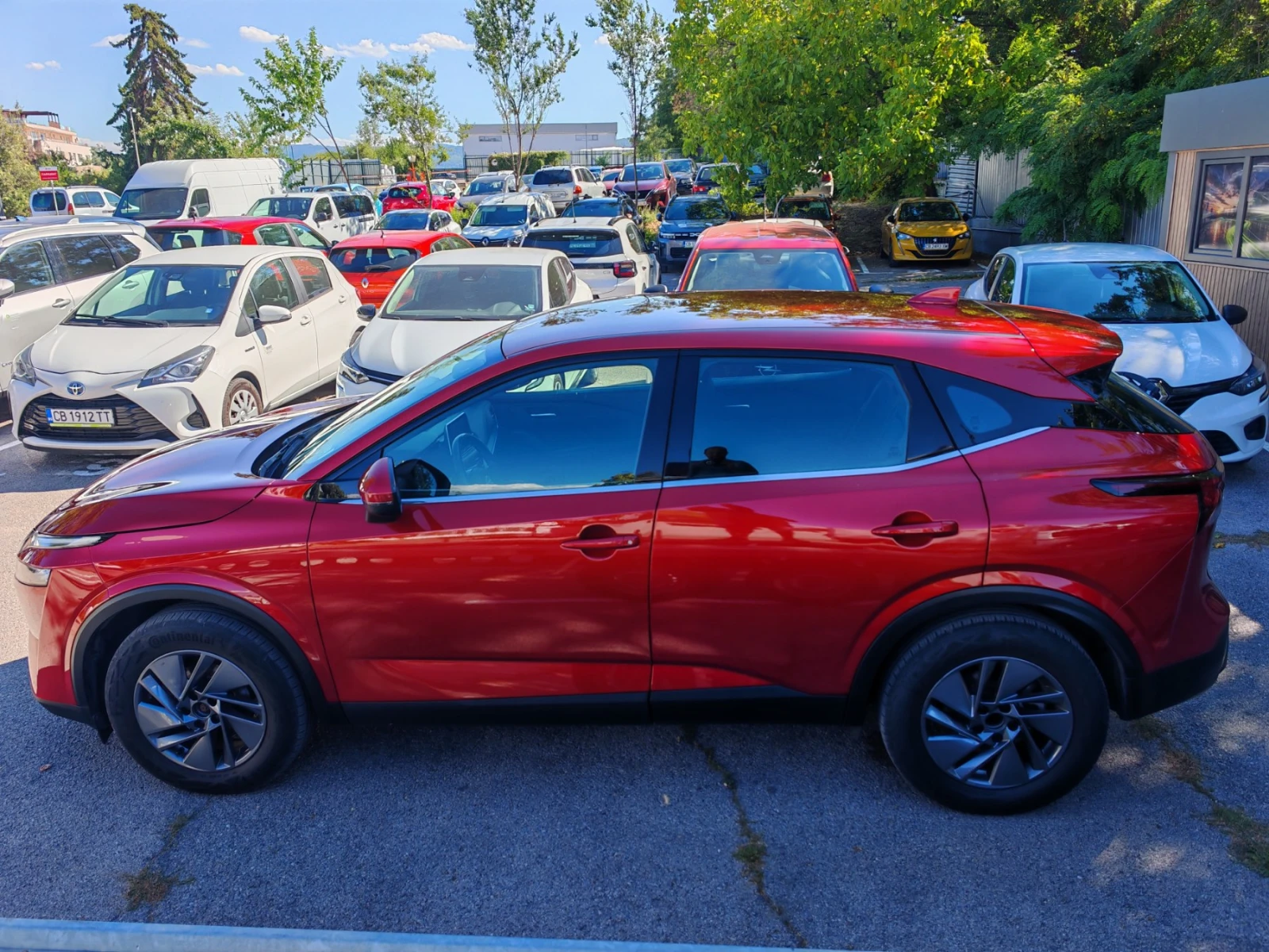 Nissan Qashqai 2390Евро за получаване, 1.3TCe автоматик, снимка 9 - Автомобили и джипове - 55735157