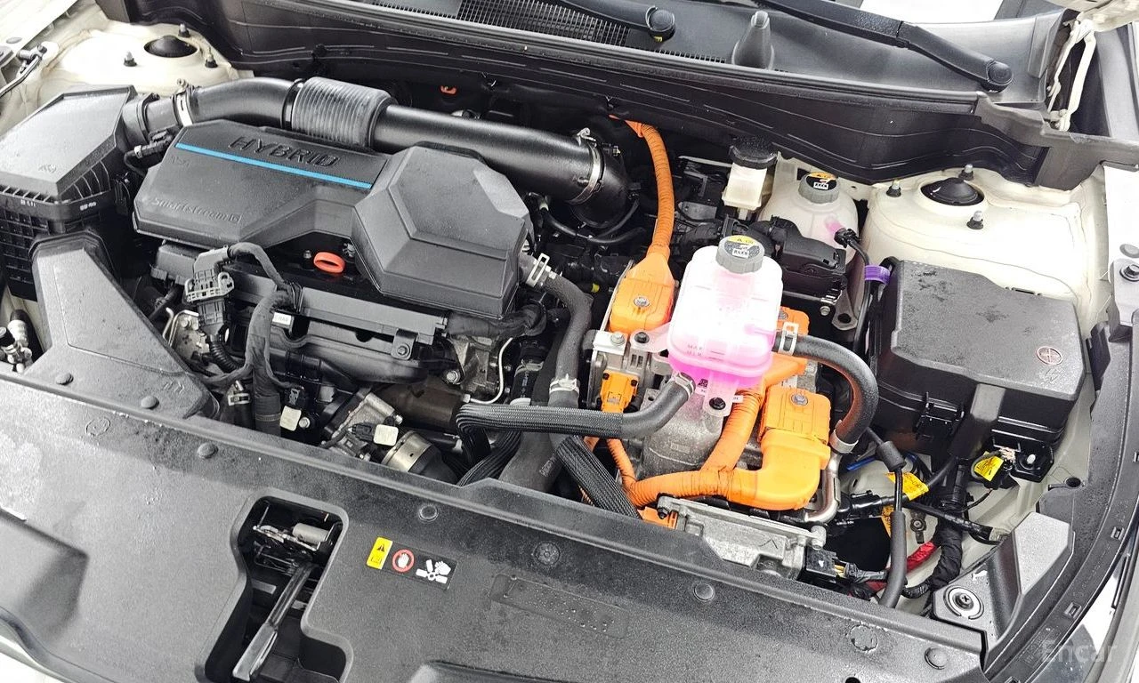 Kia Sportage HYBRID* PRESTIGE* ОБДУХВАНЕ* LANE* ASSIST* 360КАМЕ, снимка 17 - Автомобили и джипове - 55970257