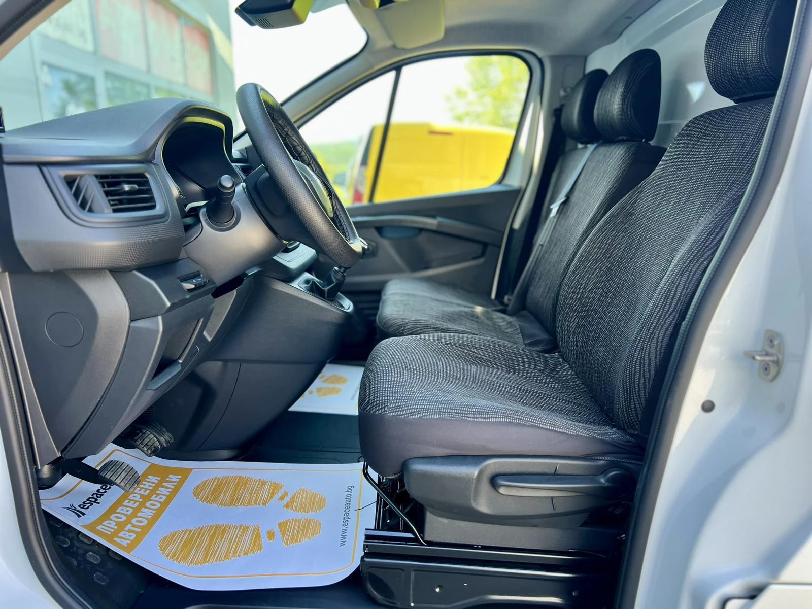Renault Trafic 2.0 dCi / 130 к.с. / LED / ГАРАНЦИЯ - изображение 8